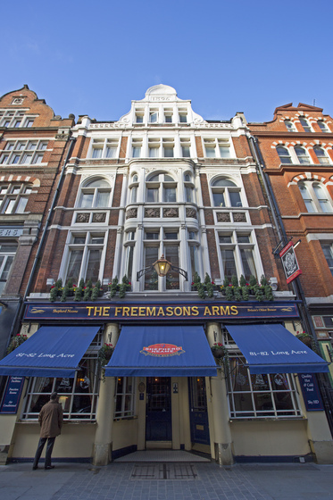 london_freemasons_arms_web